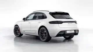 2026 Porsche Macan GTS - Image 21 of 31