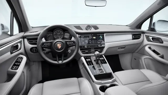 2026 Porsche Macan GTS - Image 30 of 31