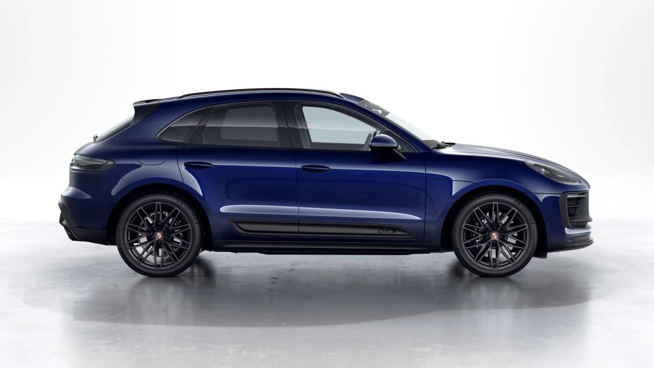 2026 Porsche Macan GTS - Image 6 of 10