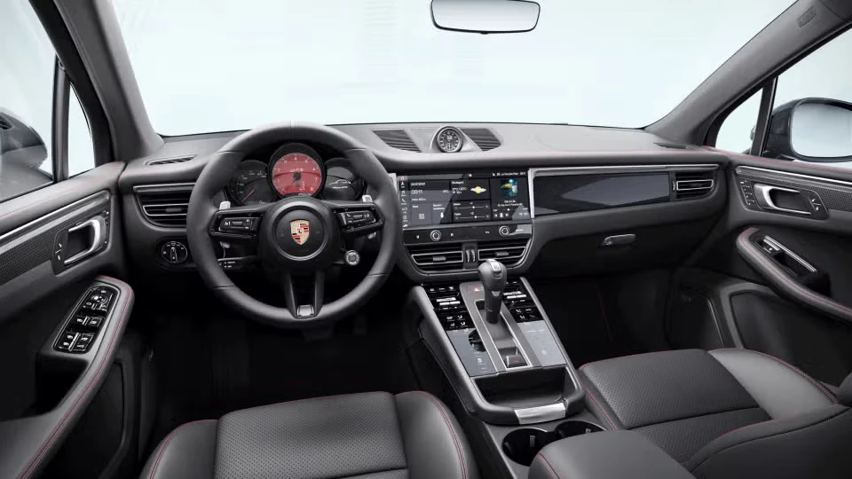 2026 Porsche Macan GTS - Image 27 of 30