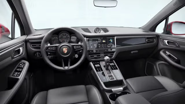 2026 Porsche Macan - Image 26 of 30