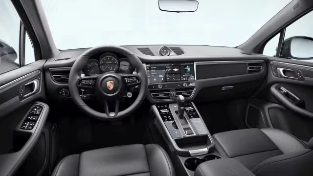 2026 Porsche Macan GTS - Image 26 of 30