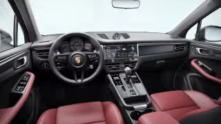 2026 Porsche Macan GTS - Image 25 of 30