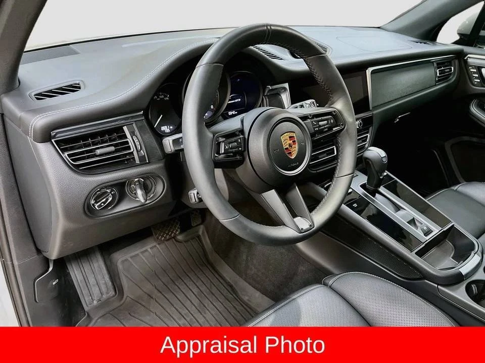 2026 Porsche Macan GTS - Image 4 of 4