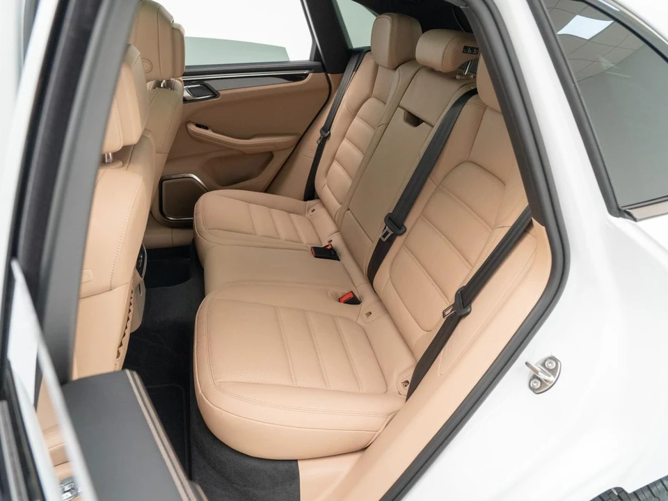 2026 Porsche Macan GTS - Image 30 of 31