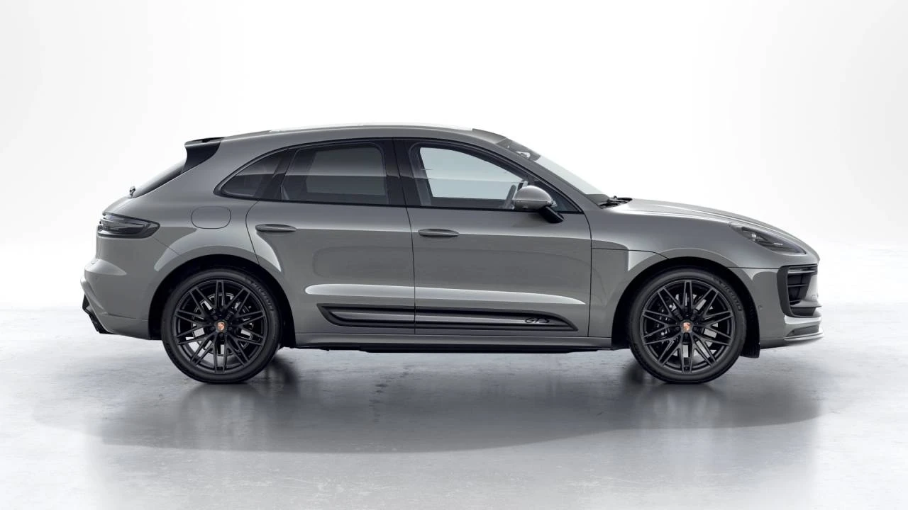 2026 Porsche Macan GTS - Image 6 of 10