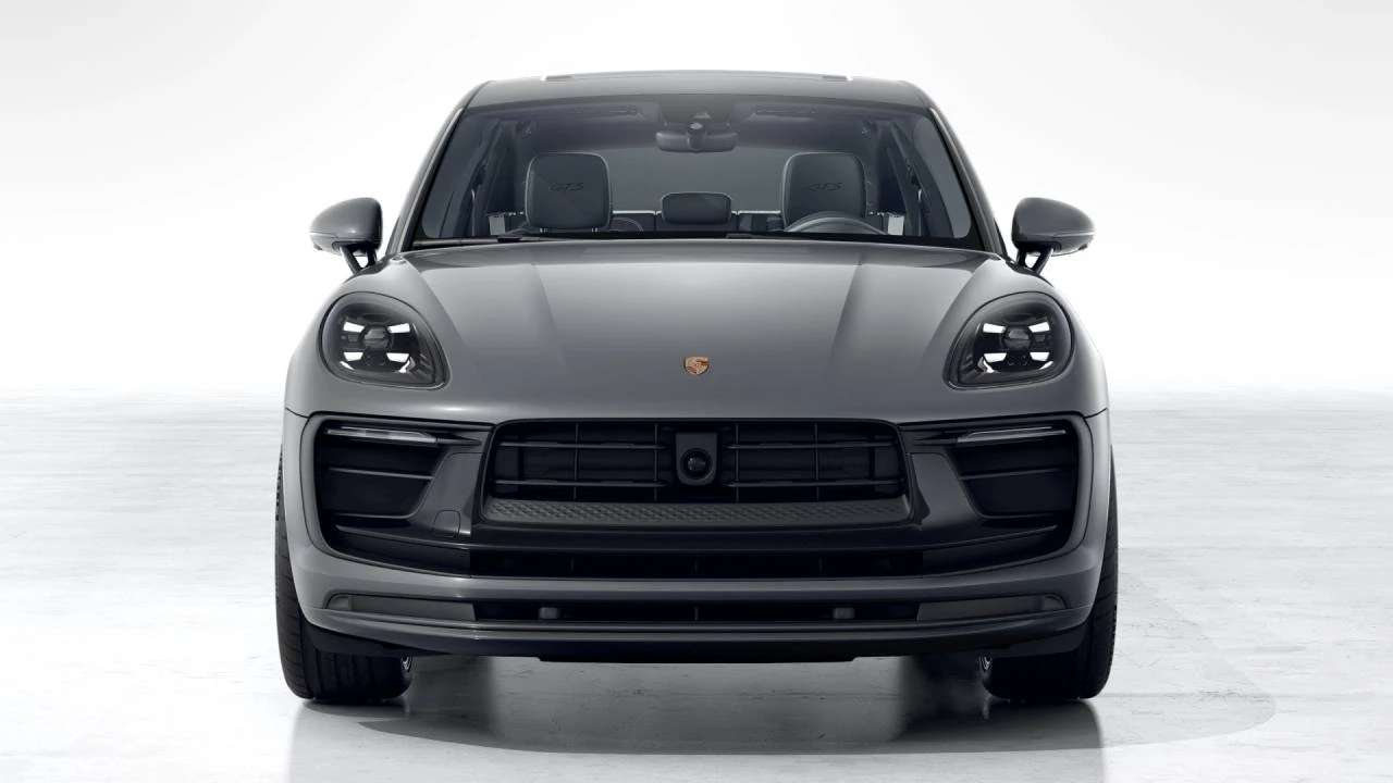 2026 Porsche Macan GTS - Image 8 of 10