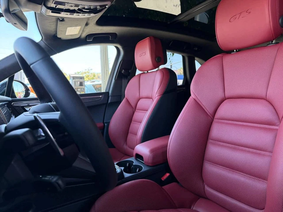 2026 Porsche Macan GTS - Image 5 of 5