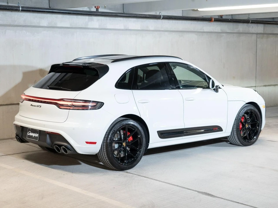 2026 Porsche Macan GTS - Image 9 of 29