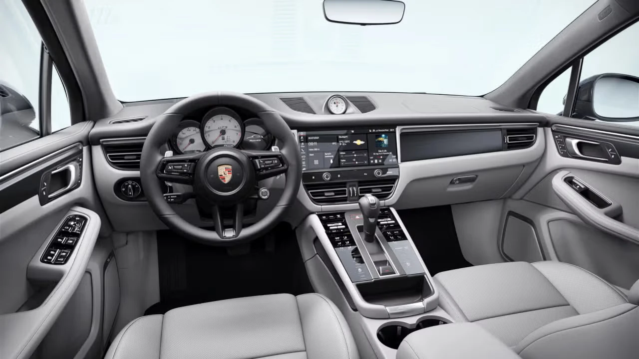 2026 Porsche Macan GTS - Image 28 of 31