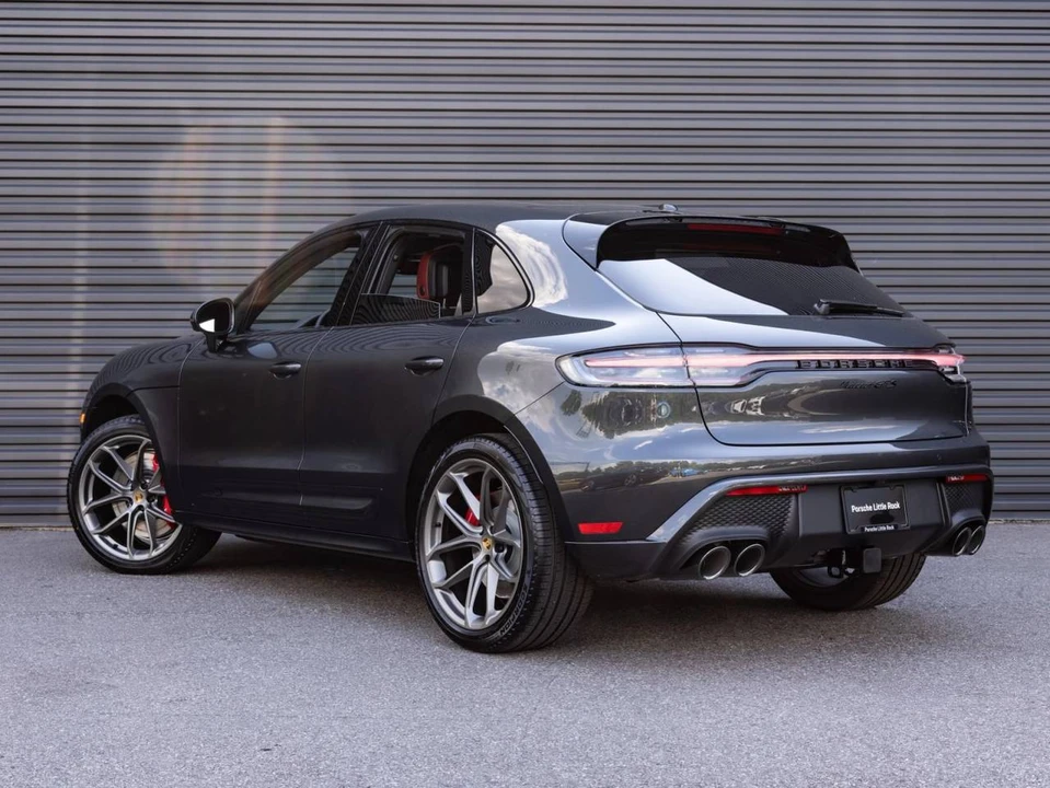 2026 Porsche Macan GTS - Image 3 of 5
