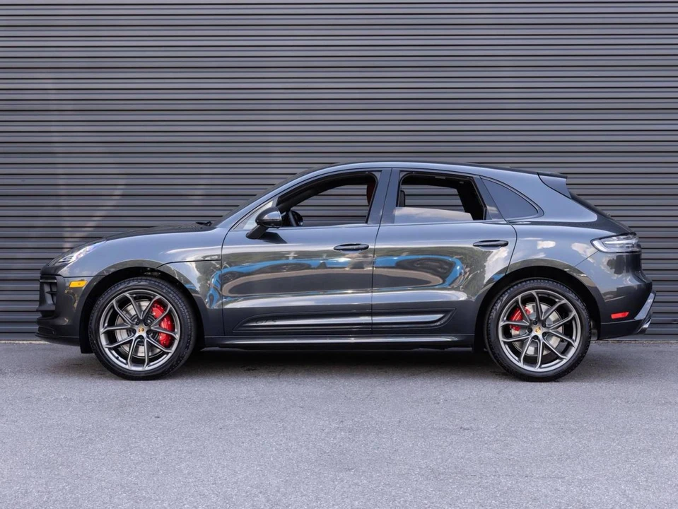 2026 Porsche Macan GTS - Image 2 of 5