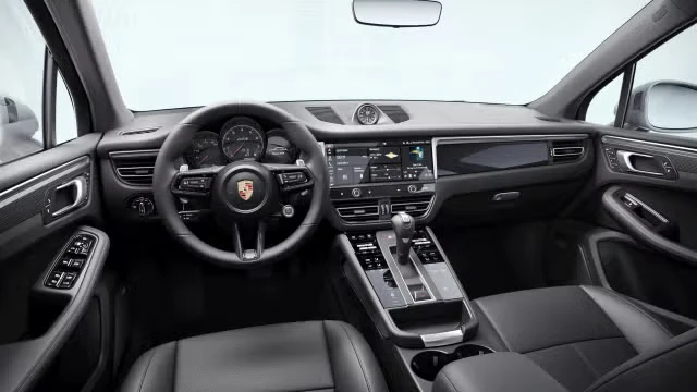 2026 Porsche Macan GTS - Image 26 of 31