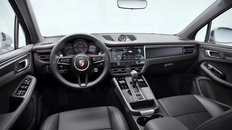 2026 Porsche Macan GTS - Image 27 of 30