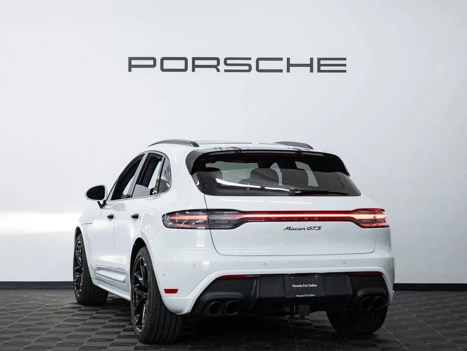 2026 Porsche Macan GTS - Image 3 of 4