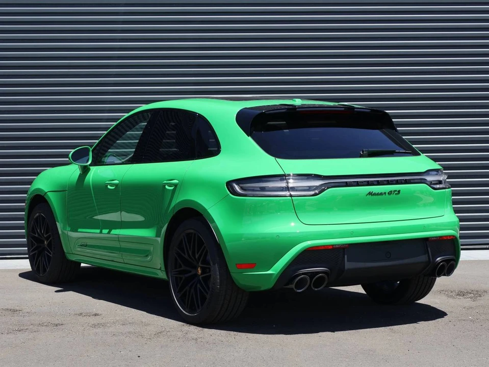 2026 Porsche Macan GTS - Image 3 of 5
