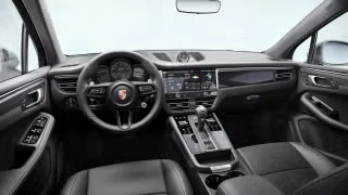 2026 Porsche Macan GTS - Image 25 of 31