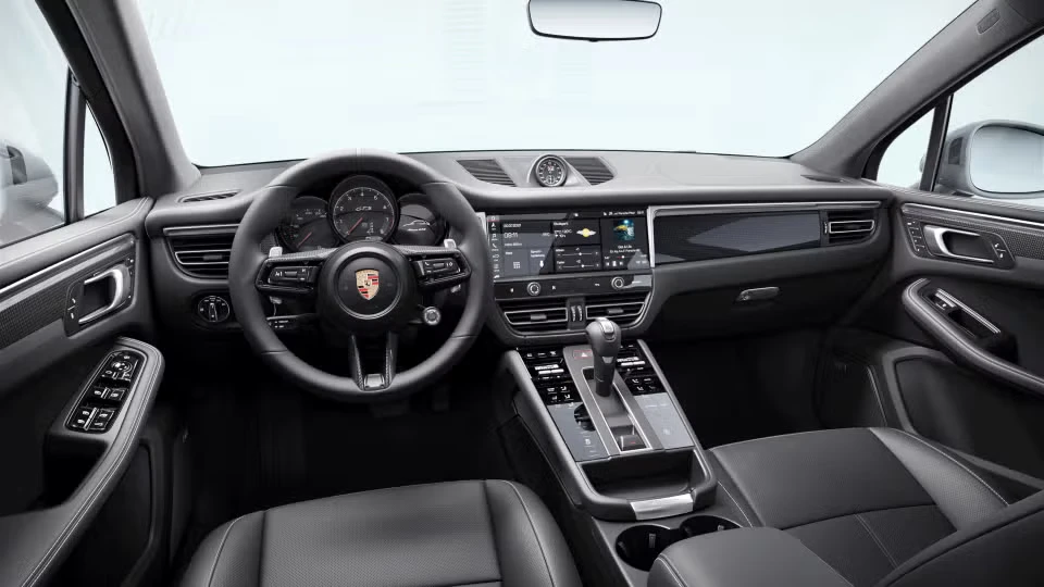 2026 Porsche Macan GTS - Image 27 of 31