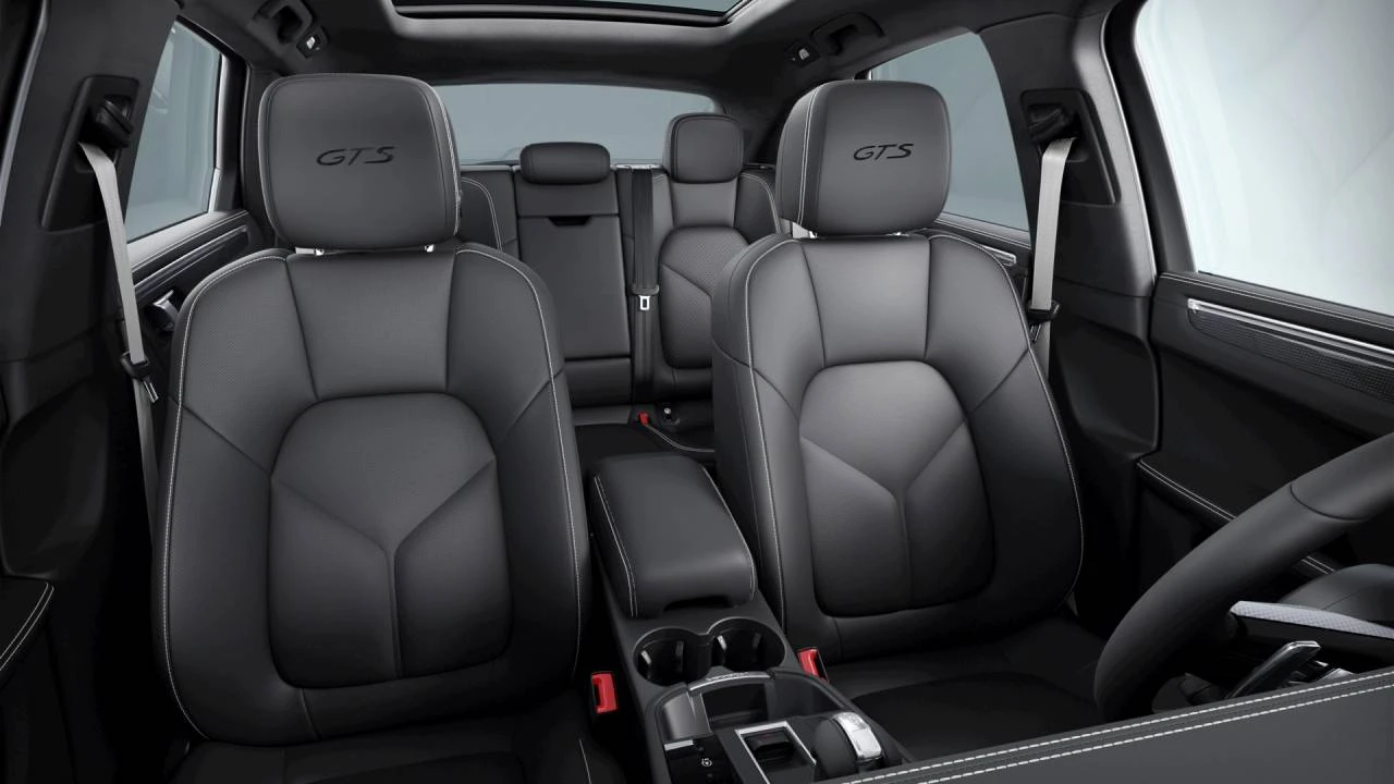 2026 Porsche Macan GTS - Image 5 of 5