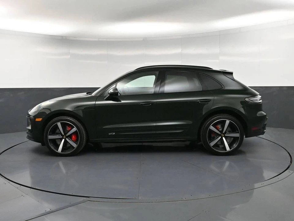 2026 Porsche Macan GTS - Image 2 of 5