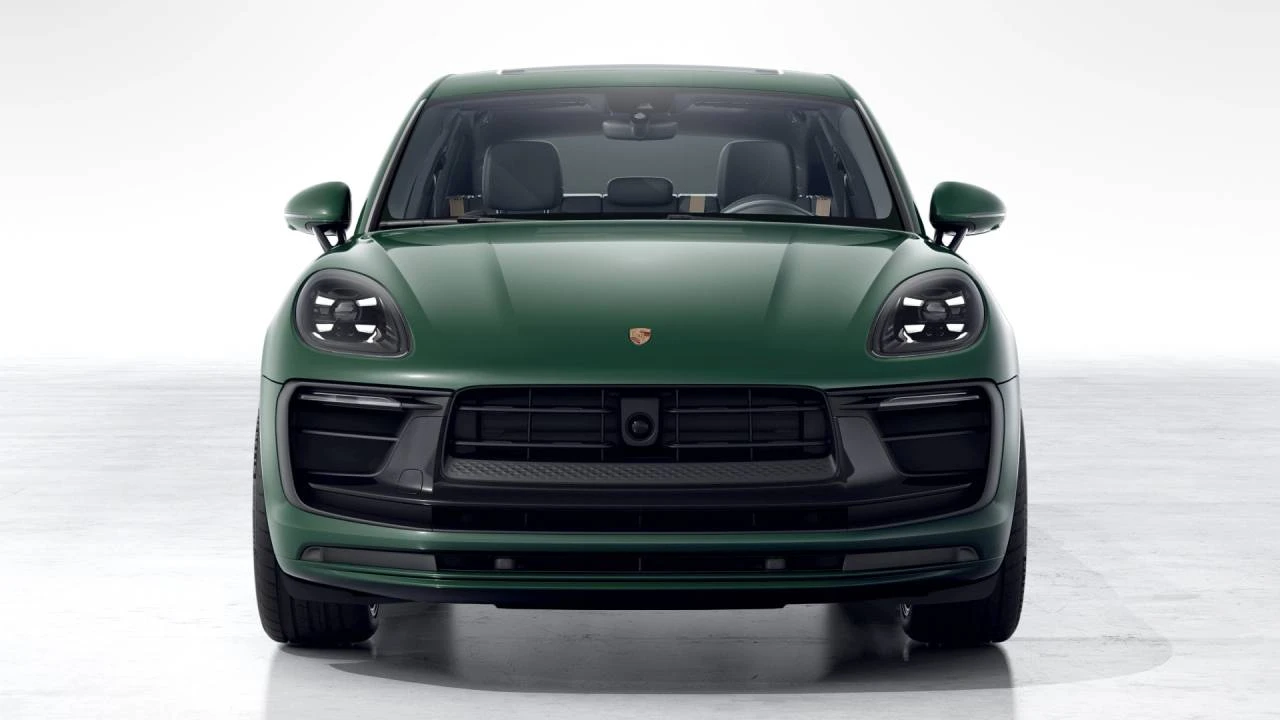 2026 Porsche Macan GTS - Image 8 of 10