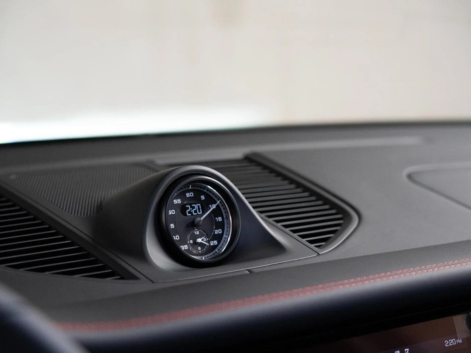 2026 Porsche Macan GTS - Image 20 of 29