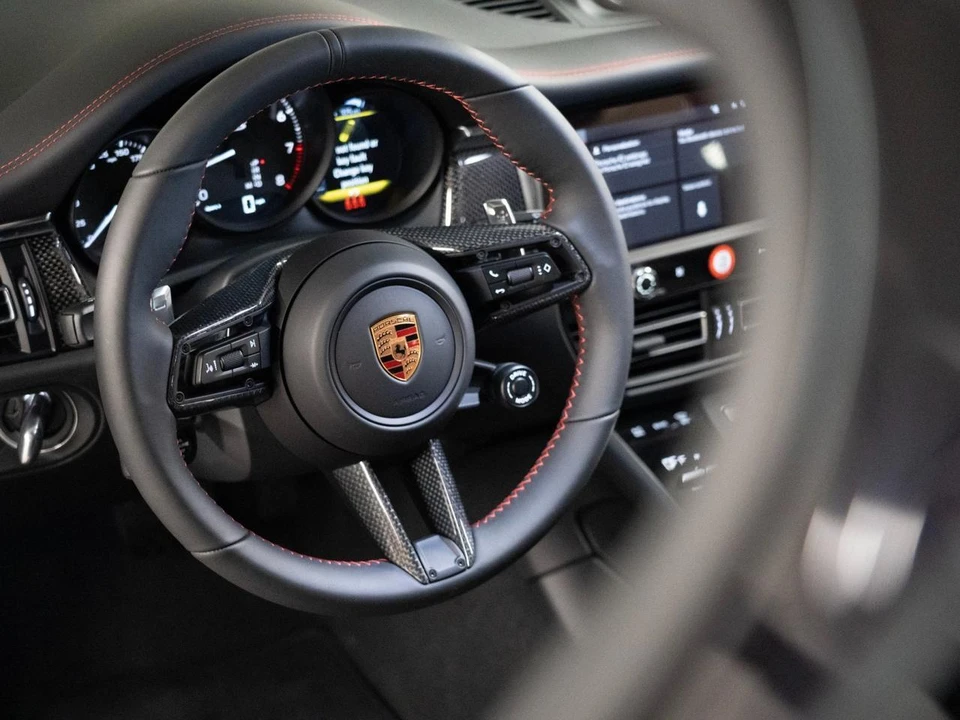 2026 Porsche Macan GTS - Image 15 of 29