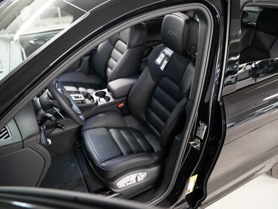 2026 Porsche Macan GTS - Image 5 of 29