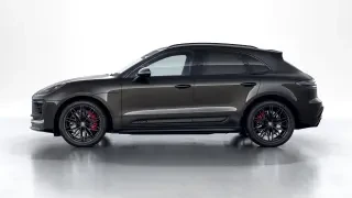 2026 Porsche Macan - Image 13 of 31