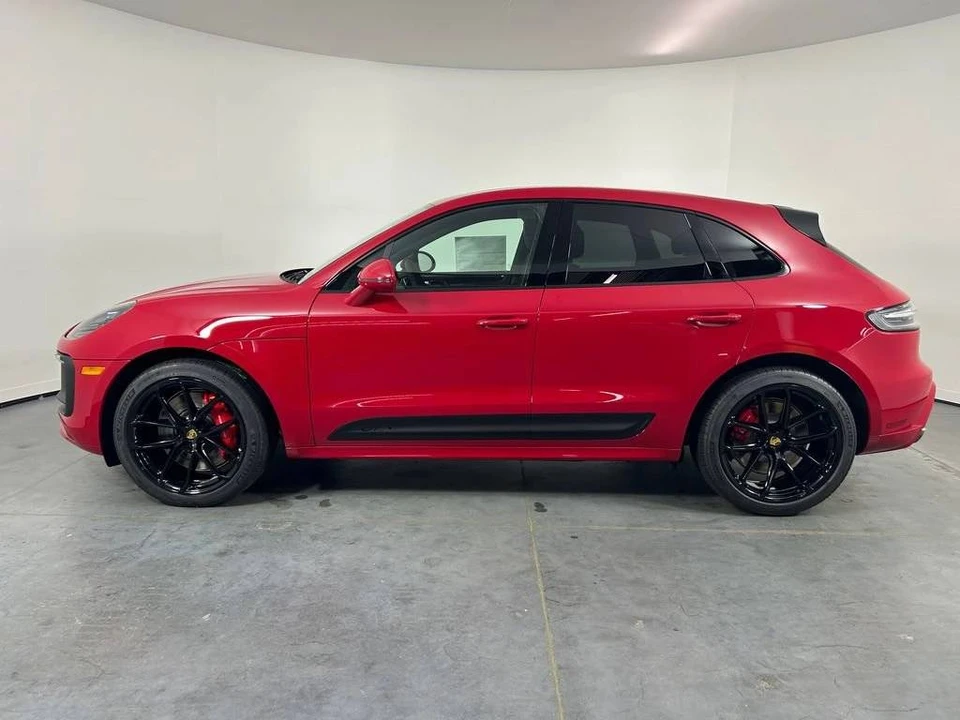 2026 Porsche Macan GTS - Image 2 of 5