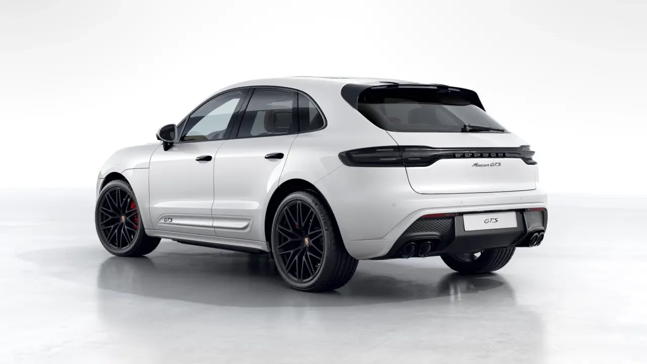 2026 Porsche Macan GTS - Image 24 of 31