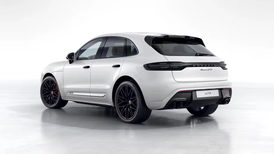 2026 Porsche Macan GTS - Image 19 of 31