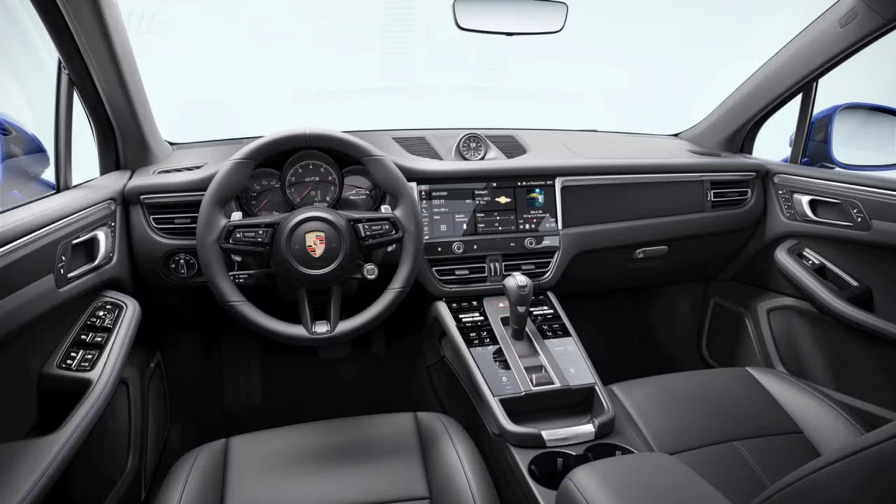2026 Porsche Macan GTS - Image 28 of 31