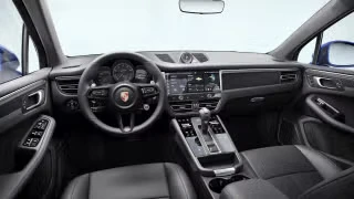 2026 Porsche Macan GTS - Image 25 of 31