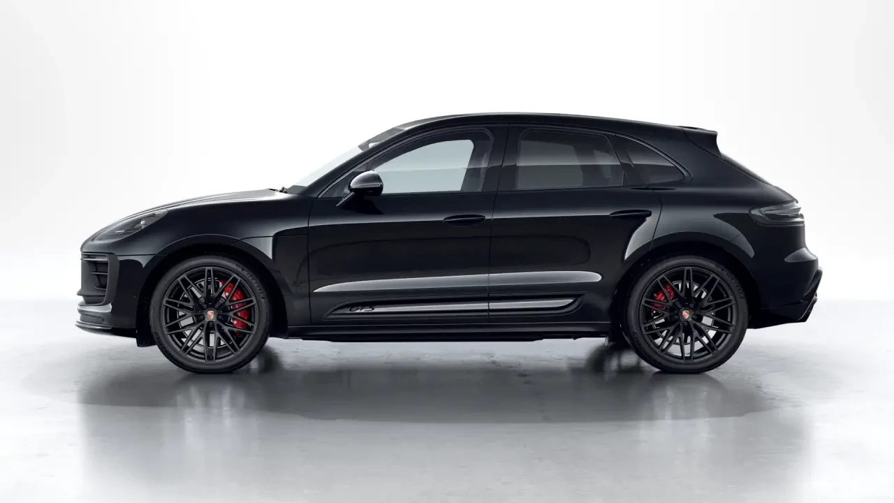 2026 Porsche Macan GTS - Image 16 of 31