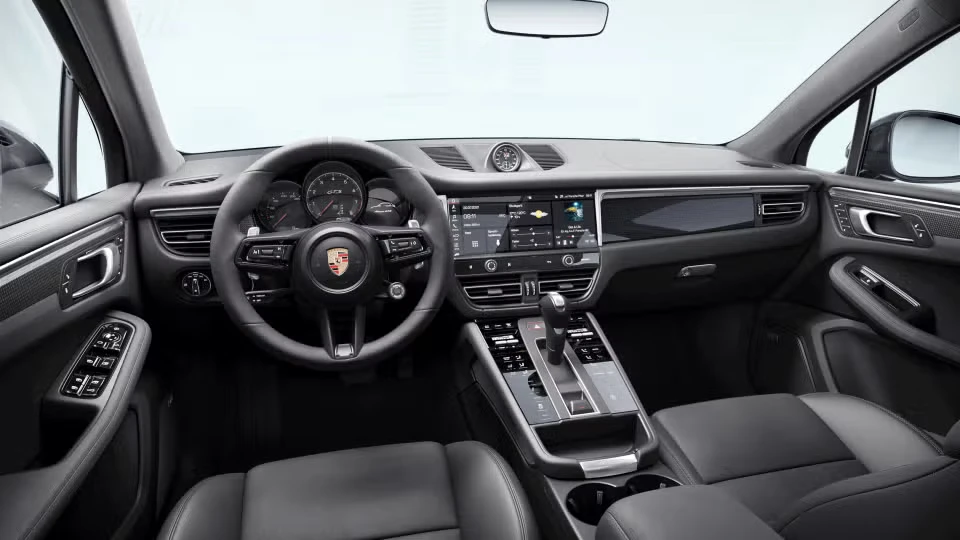 2026 Porsche Macan GTS - Image 27 of 31