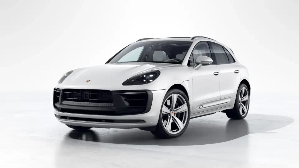 2026 Porsche Macan GTS - Image 7 of 30