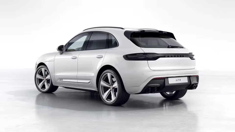 2026 Porsche Macan GTS - Image 19 of 30