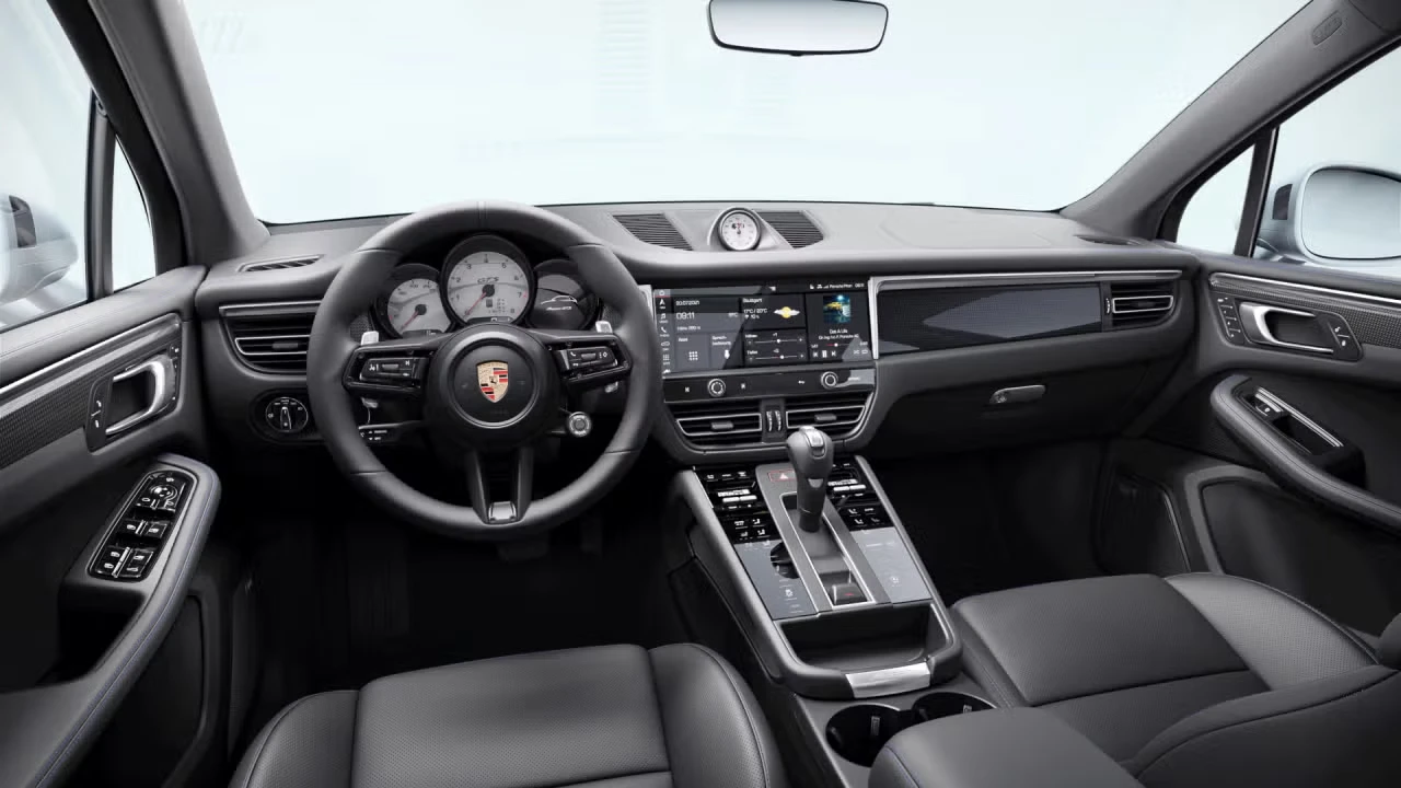 2026 Porsche Macan GTS - Image 28 of 30