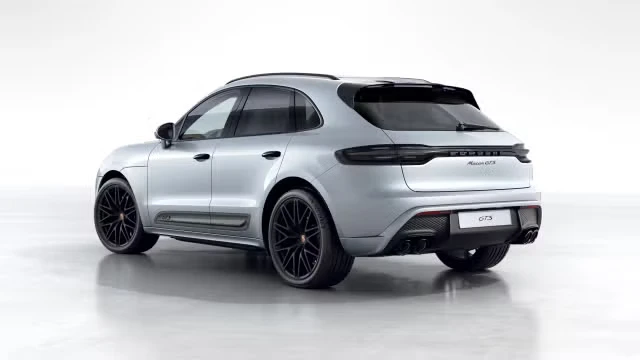 2026 Porsche Macan GTS - Image 18 of 30
