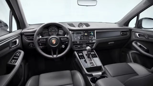 2026 Porsche Macan GTS - Image 26 of 30