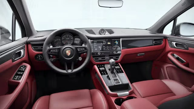 2026 Porsche Macan GTS - Image 26 of 30