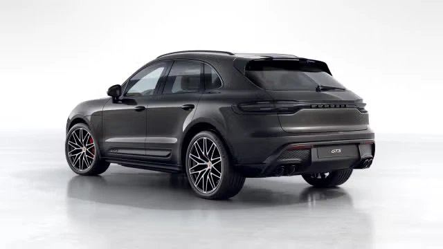 2026 Porsche Macan GTS - Image 18 of 30