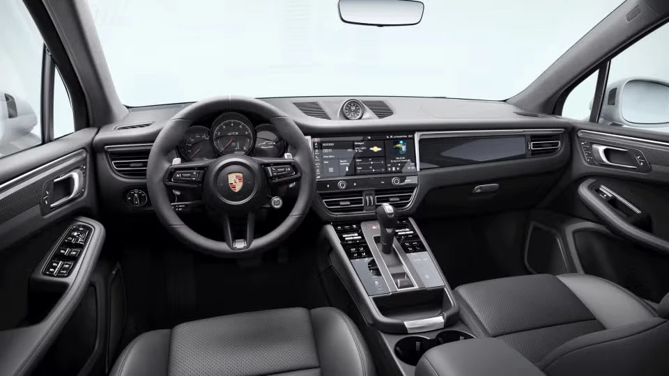 2026 Porsche Macan GTS - Image 27 of 30