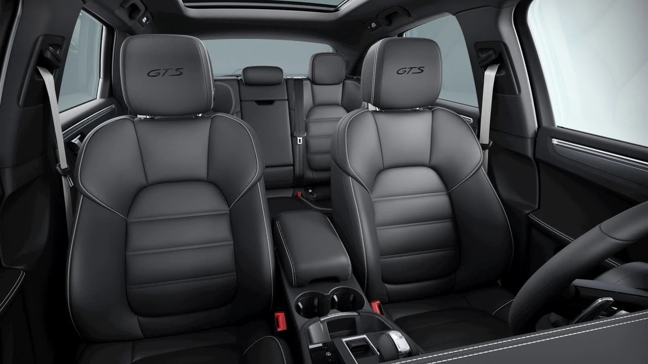2026 Porsche Macan GTS - Image 10 of 10