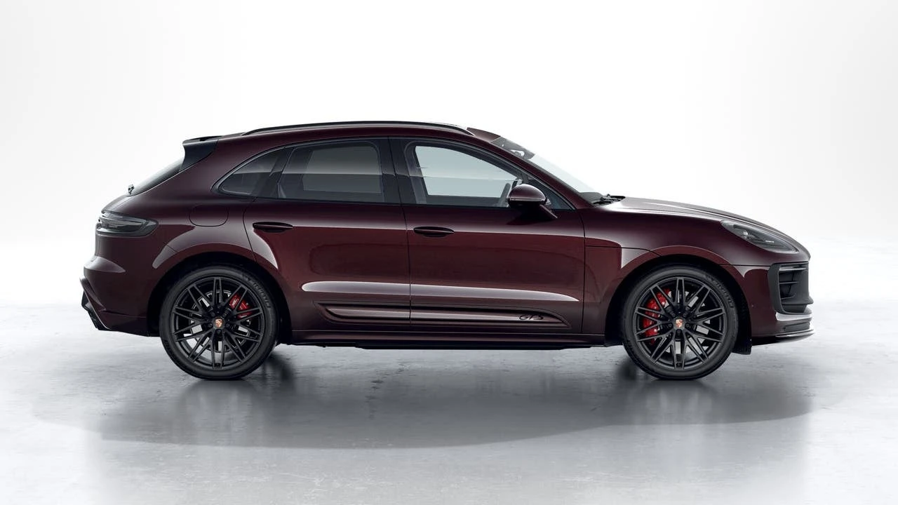 2026 Porsche Macan GTS - Image 6 of 10