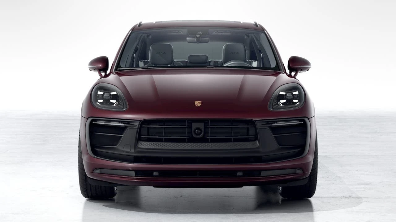2026 Porsche Macan GTS - Image 8 of 10