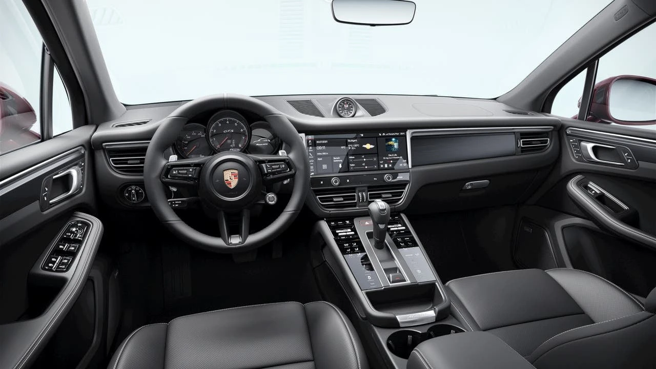 2026 Porsche Macan GTS - Image 9 of 10
