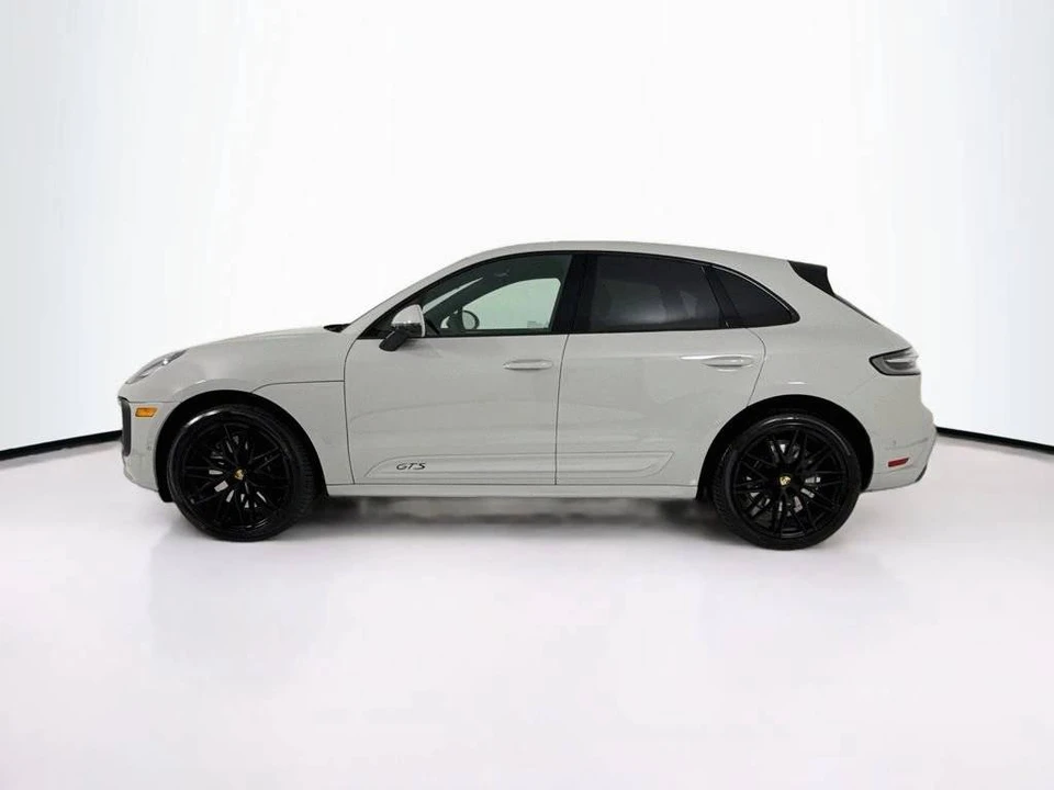 2026 Porsche Macan GTS - Image 2 of 5
