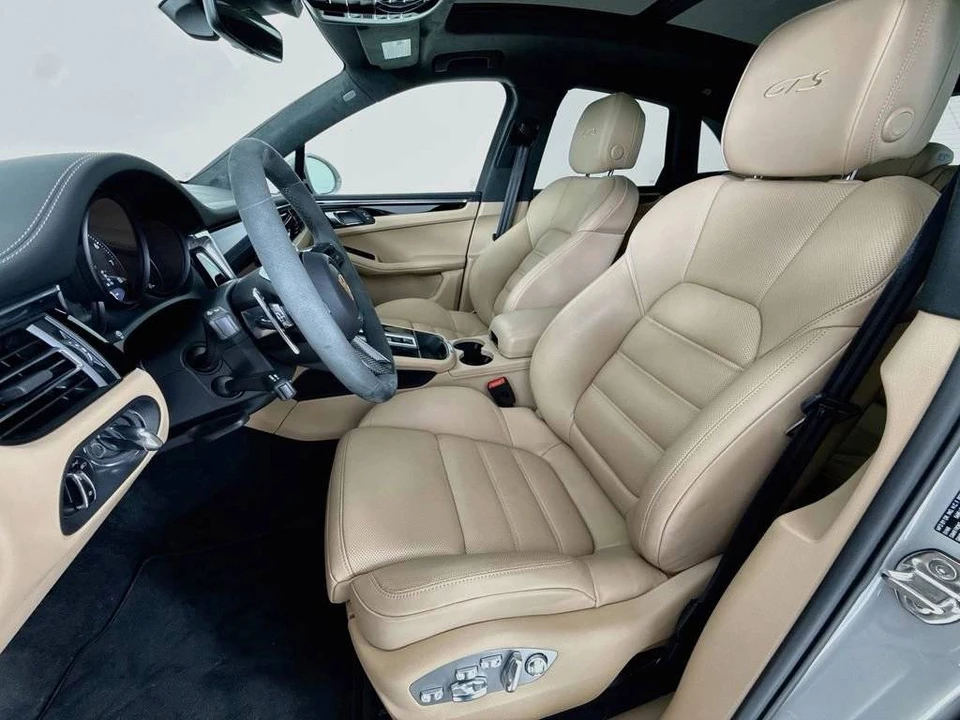 2026 Porsche Macan GTS - Image 5 of 5